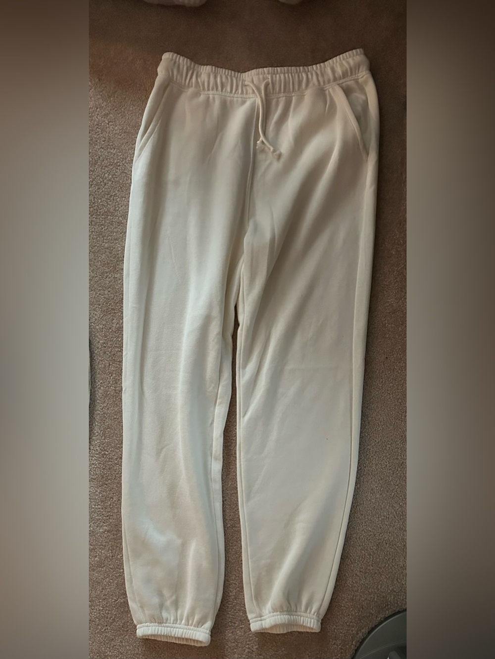 Aero Cream Sweats